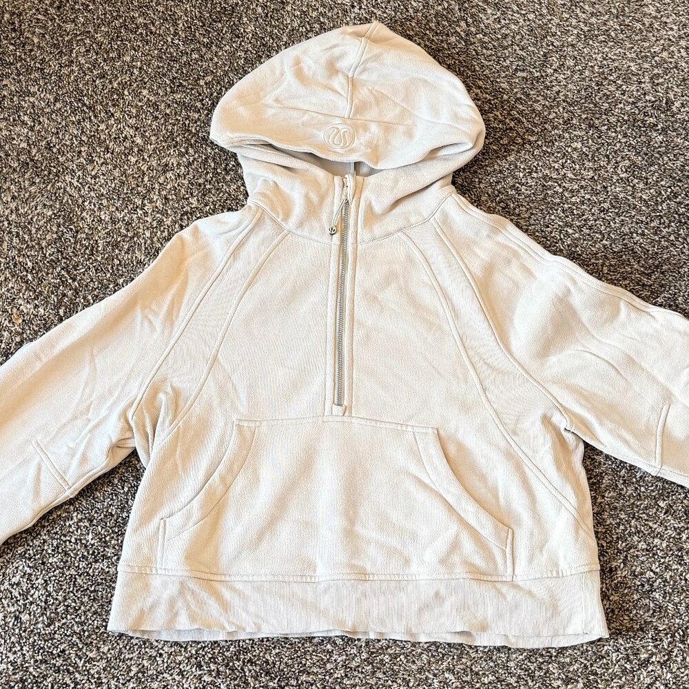 Excellent Condition Lululemon Cropped Scuba Hoodie - Picture 2 of 4